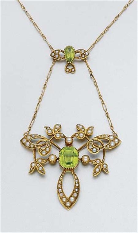 Lot image - Gold, Peridot and Split Pearl Lavaliere
