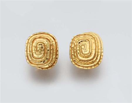 Lot image - Pair of Hammered Gold Cufflinks