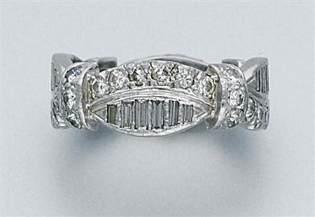 Lot image - Diamond Band Ring