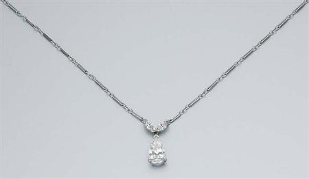 Lot image - Diamond Pendant-Necklace