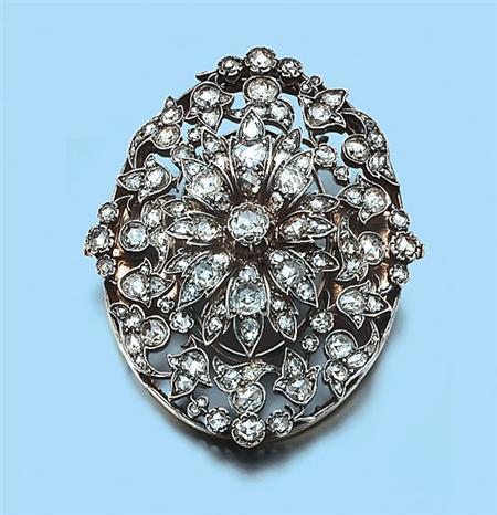 Lot image - Antique Diamond Brooch