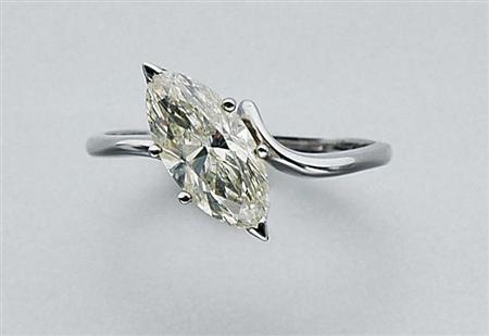 Lot image - Diamond Ring