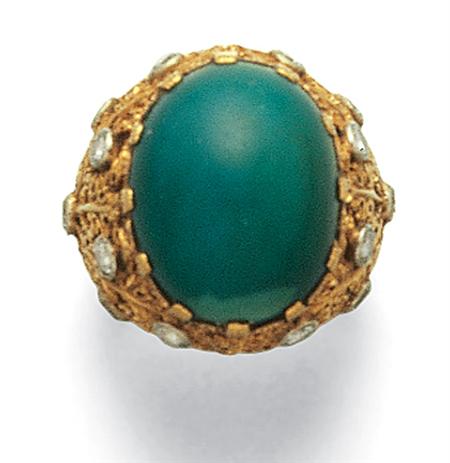 Lot image - Gold, Turquoise and Diamond Ring