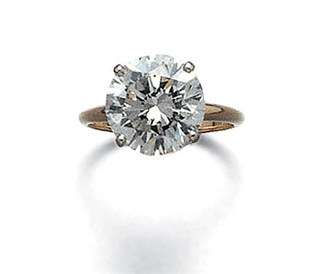 Lot image - Diamond Ring