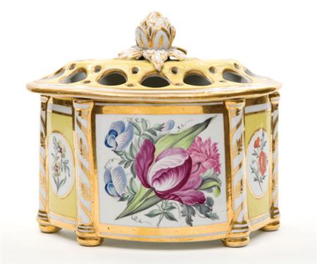 Lot image - English Porcelain Bough Pot