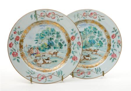 Lot image - Pair of Chinese Export Porcelain Plates