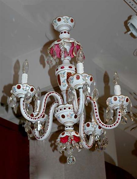 Lot image - Bohemian Style Ruby Flashed and Gilt Decorated Five-Light Chandelier
