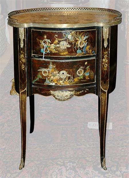 Lot image - Transitional Louis XV/XVI Style Gilt-Metal Mounted Chinoiserie Decorated Table en Chiffonniere