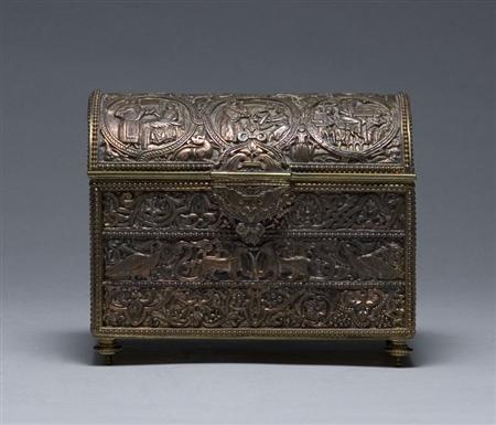 Lot image - French Medieval Style Gilt-Metal Jewelry Box
