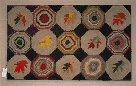 Lot image - Hooked Rug