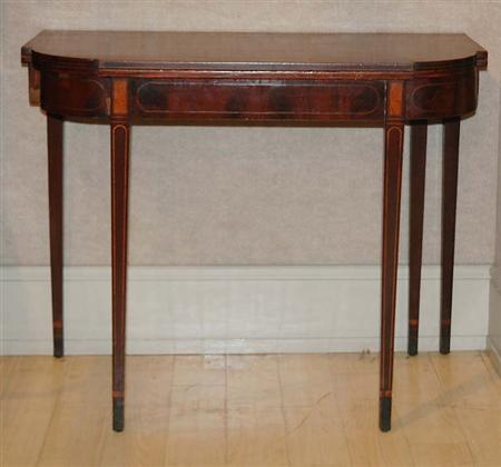 Lot image - Federal Inlaid Mahogany Fold-Over Games Table