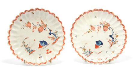 Lot image - Pair of English Kakiemon Porcelain Plates