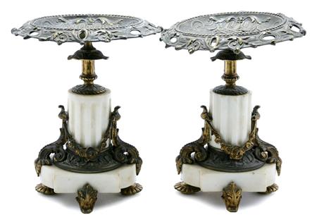 Lot image - Pair of Louis XVI Style Gilt-Metal and Marble Tazzas