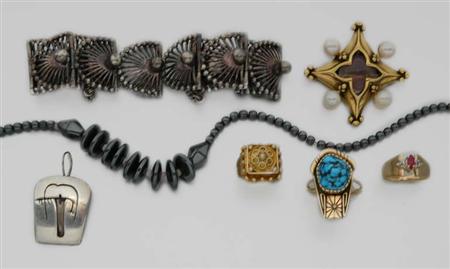 Lot image - Group of Jewelry