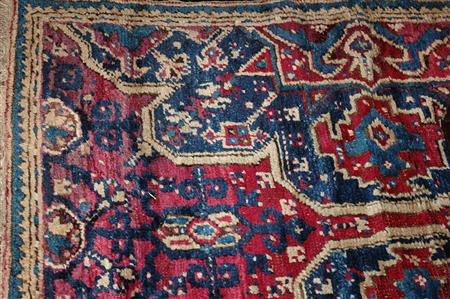 Lot image - Oushak Carpet