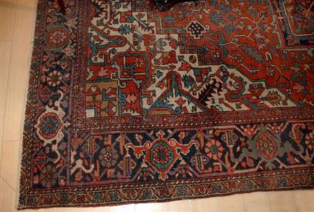 Lot image - Heriz Carpet