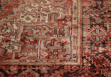 Lot image - Heriz Carpet