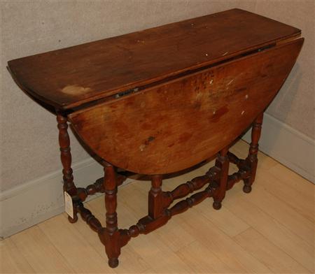 Lot image - William and Mary Maple Gate Leg Table