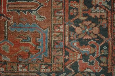 Lot image - Heriz Carpet