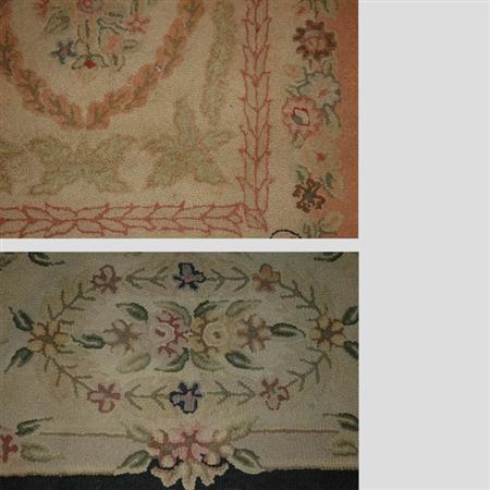 Lot image - Hooked Rug