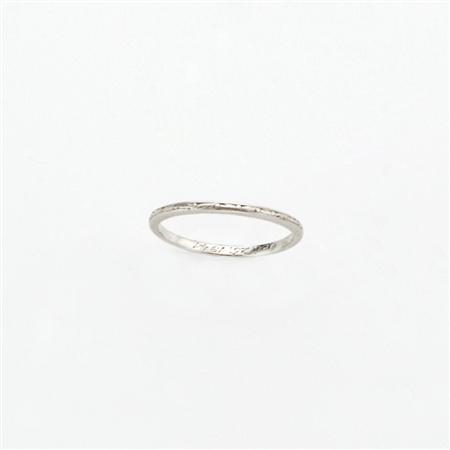 Lot image - Platinum Wedding Band