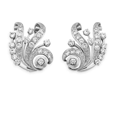 Lot image - Pair of Diamond Earclips