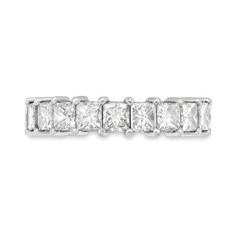 Lot image - Diamond Band Ring