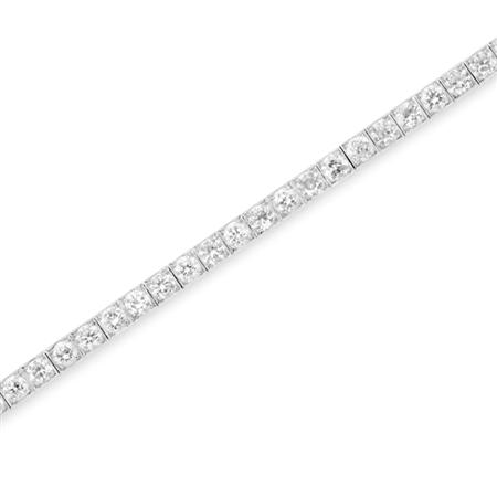 Lot image - Diamond Straightline Bracelet