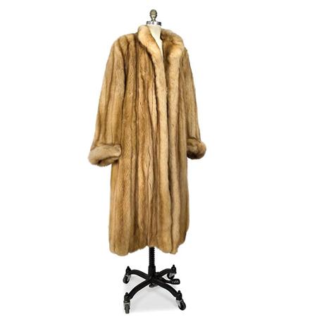 Lot image - Russian Golden Sable Full Length Coat