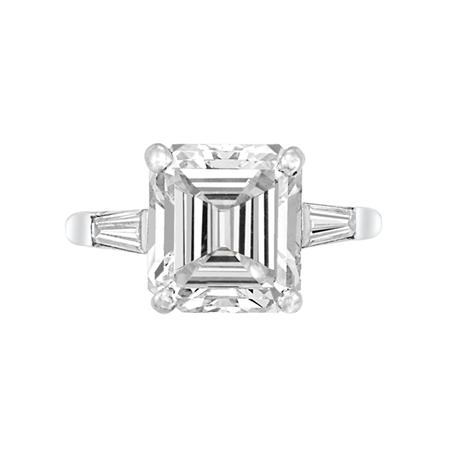 Lot image - Diamond Ring