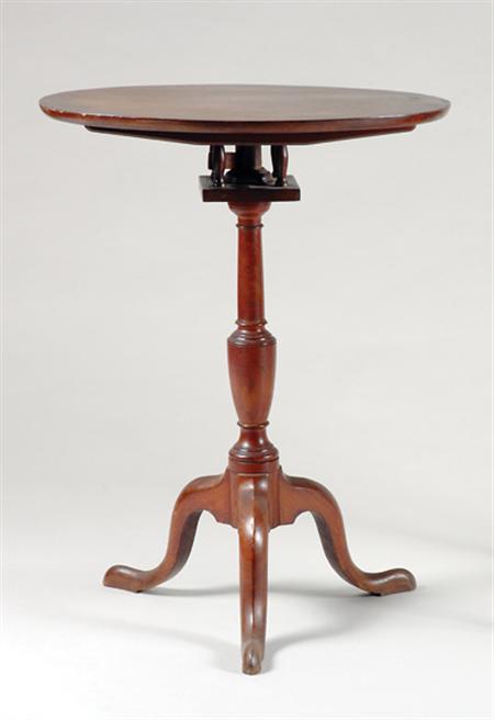 Lot image - Federal Inlaid Mahogany Tilt-Top Tripod Stand