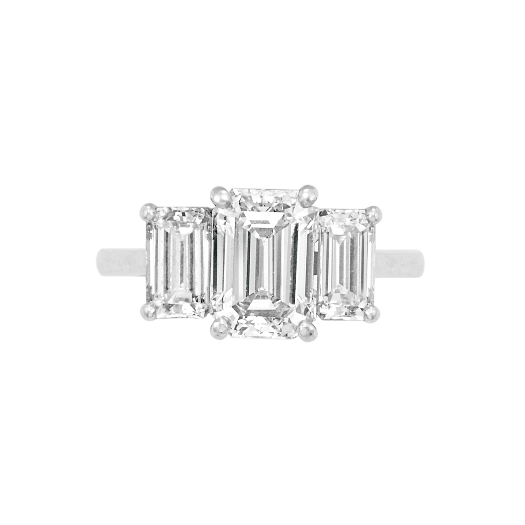 Lot image - Three Stone Diamond Ring