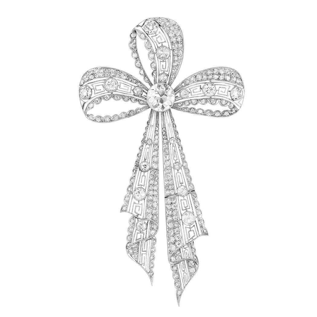 Lot image - Edwardian Platinum and Diamond Bow Brooch