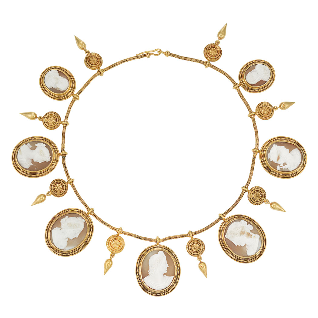 Lot image - Gold and and Shell Cameo Necklace