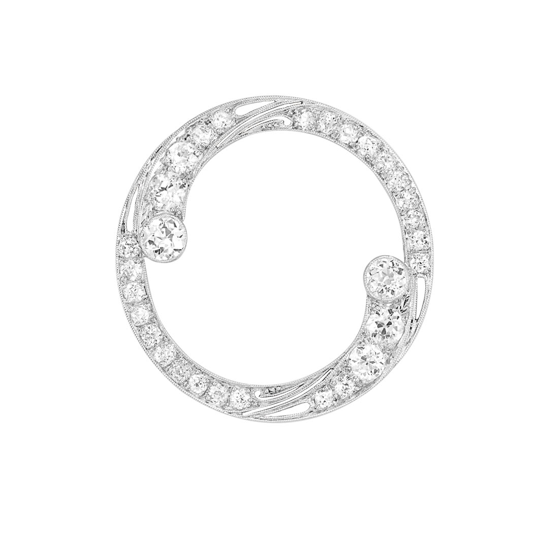 Lot image - Edwardian Diamond Circle Brooch