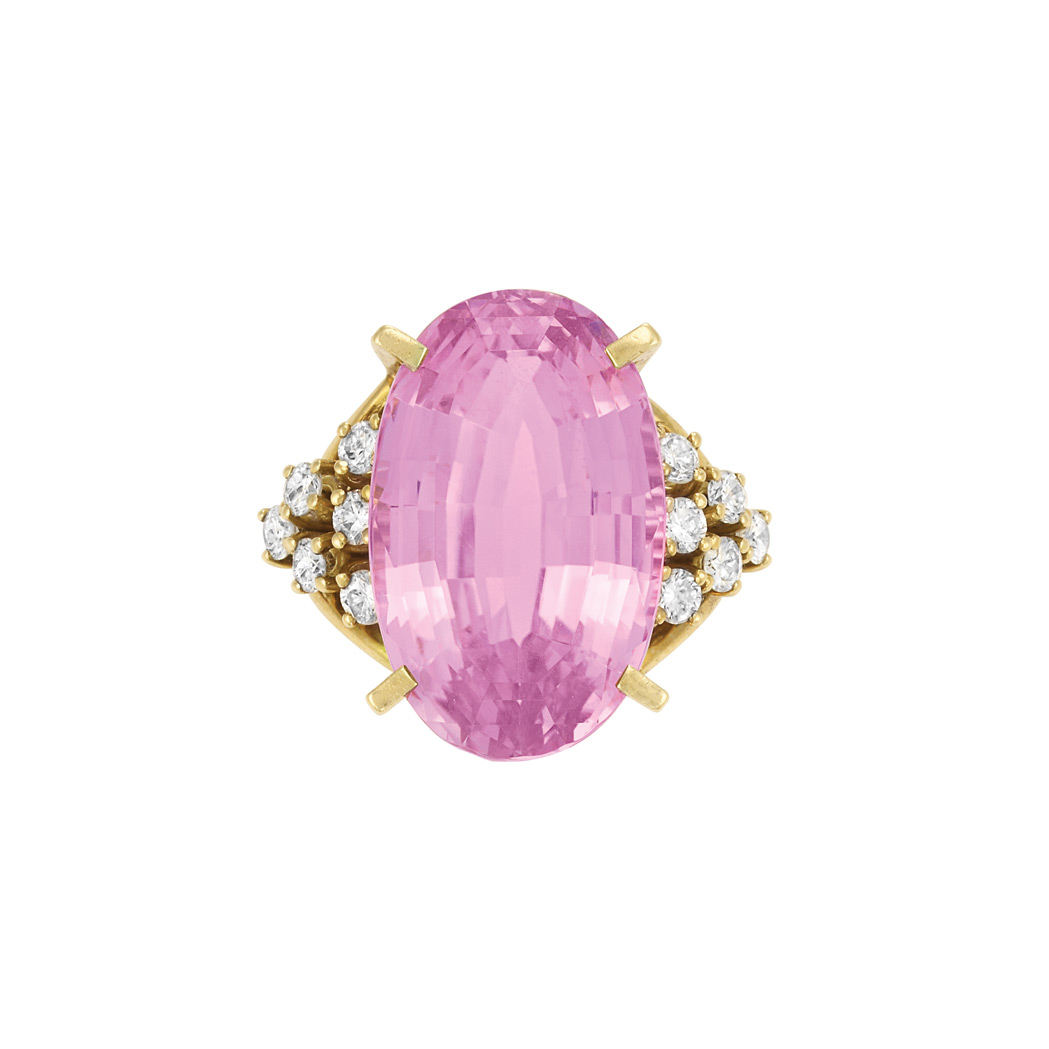 Lot image - Gold, Kunzite and Diamond Ring