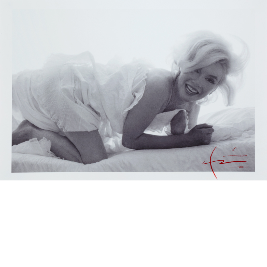 Lot image - STERN, BERT (1929-2013)  Marilyn Monroe on a bed