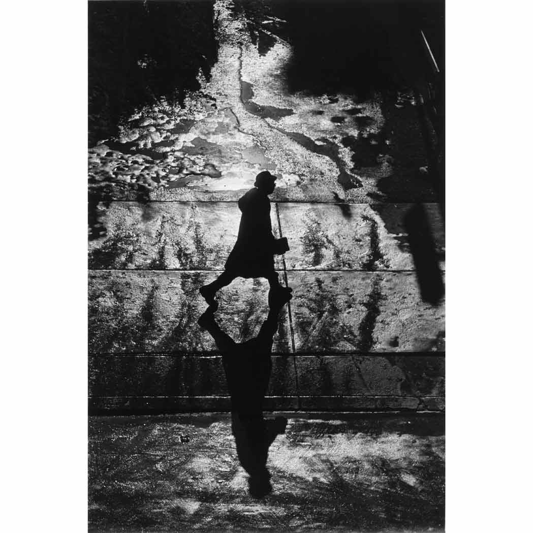 Lot image - METZKER, RAY (b. 1931)  [Philadelphia: Monument 1964] 64 T-29