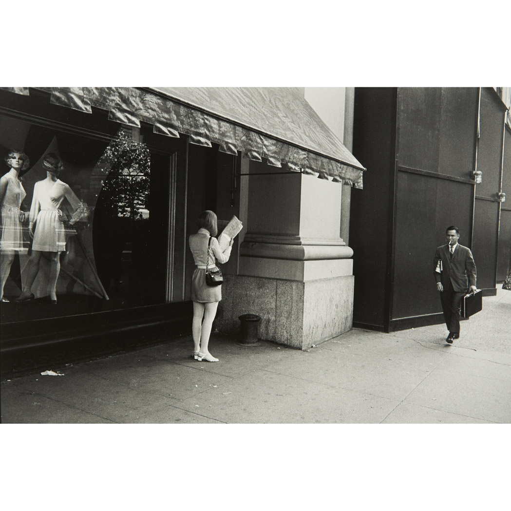 Lot image - [WINOGRAND, GARRY]  Image from Women are Beautiful