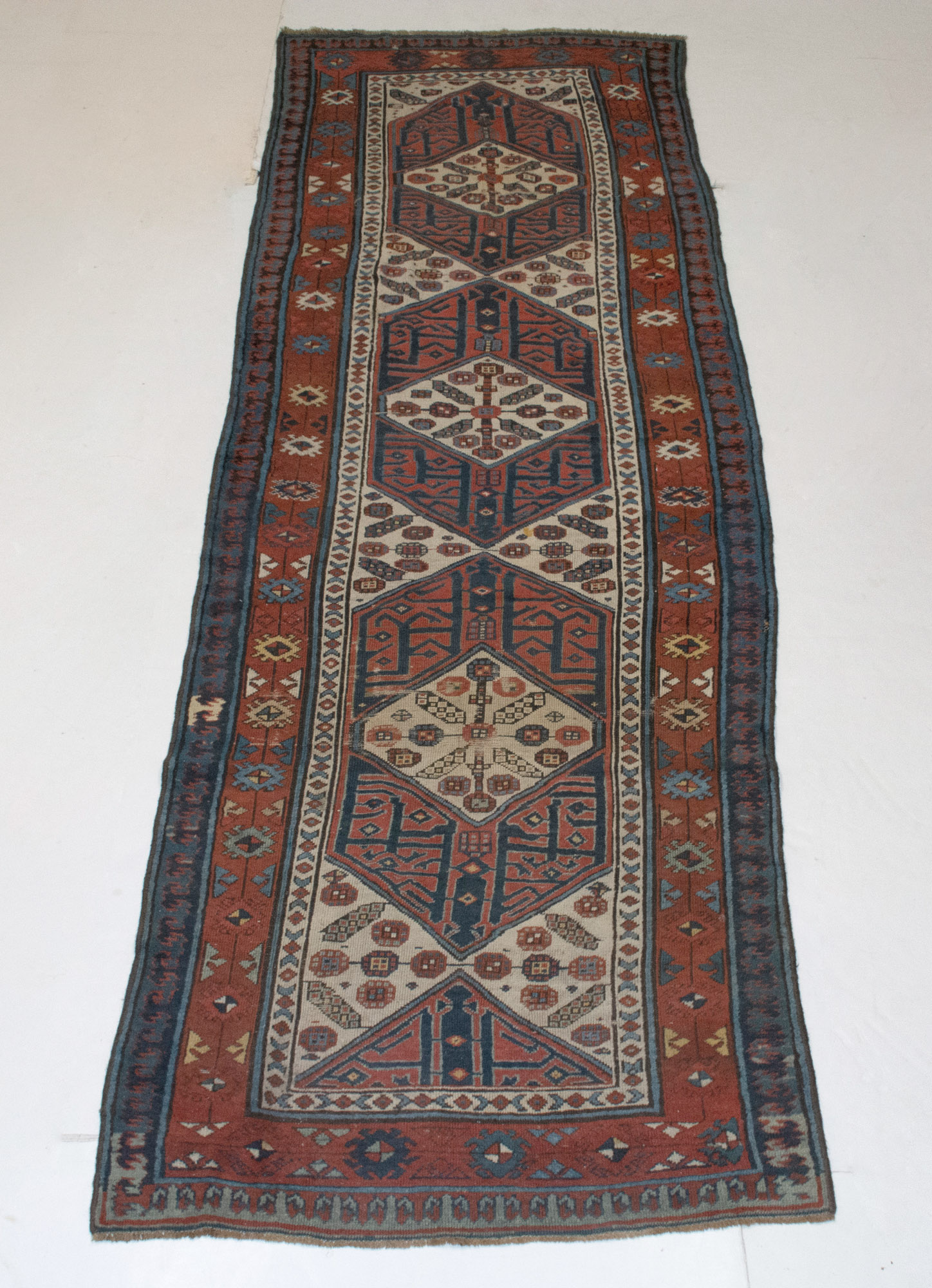 Lot image - Northwest Persian Runner