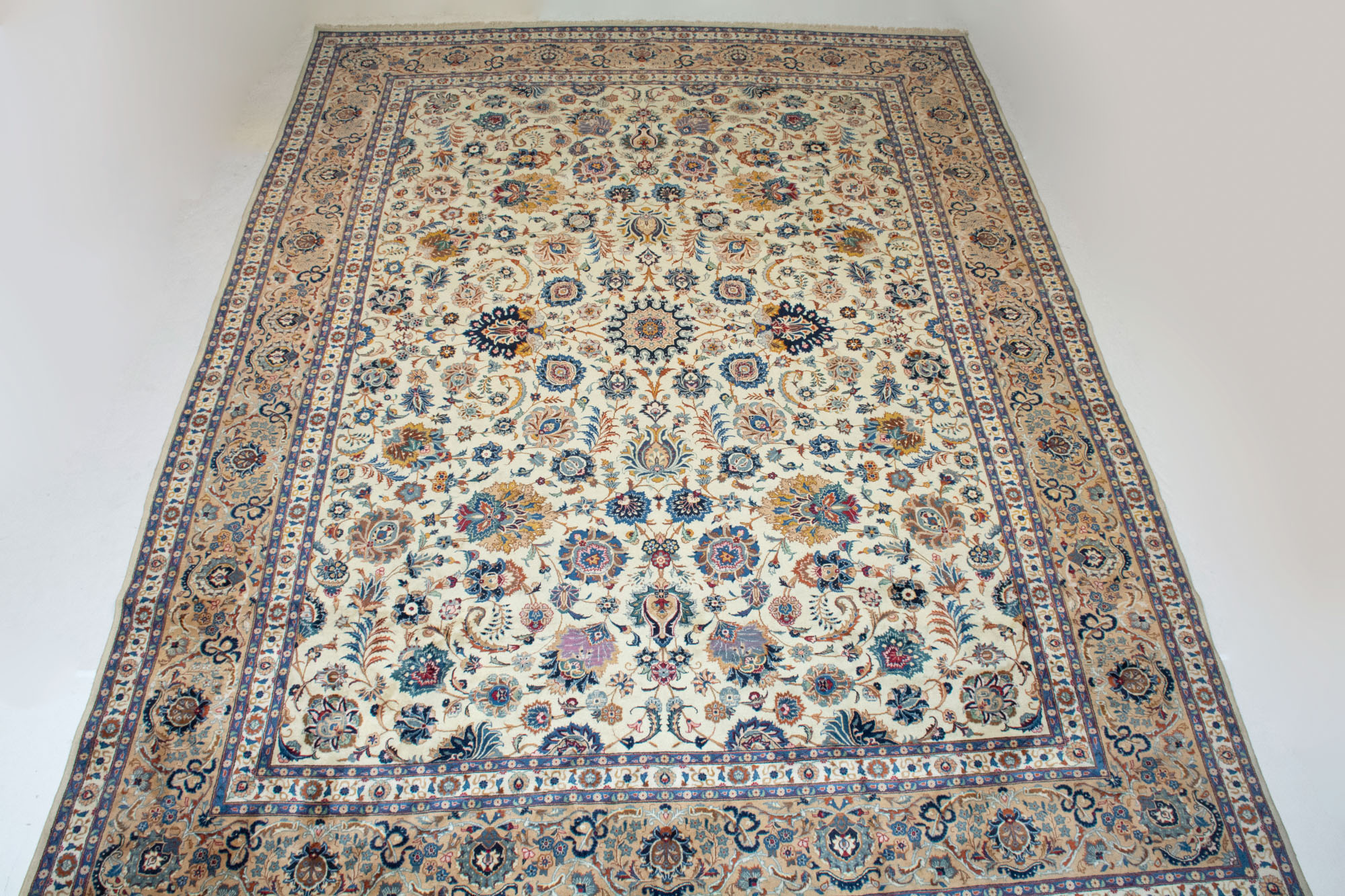 Lot image - Kashan Carpet