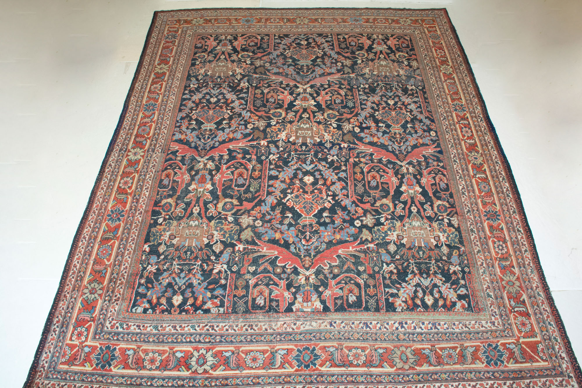 Lot image - Mahal Carpet