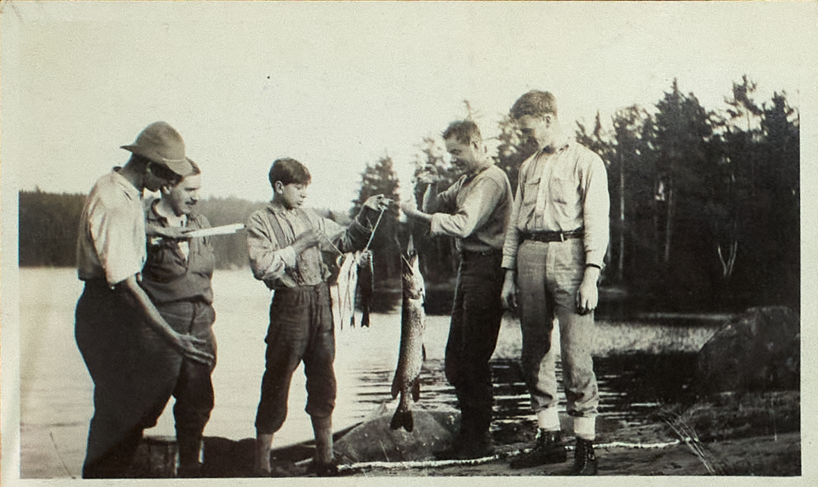 Lot image - [CANADA-HUNTING]  Camp Photos. Temogami Forest Preserve Summer of 1910 Two Weeks and a half. September