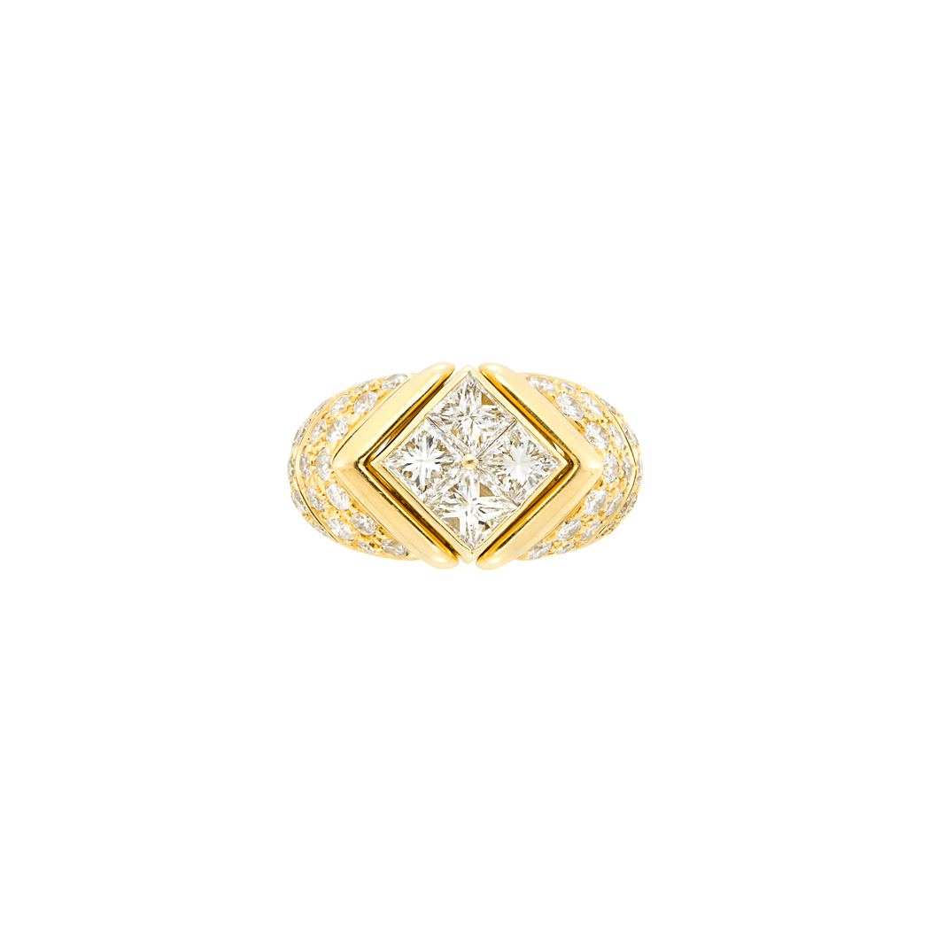 Lot image - Gold and Diamond Ring, Bulgari