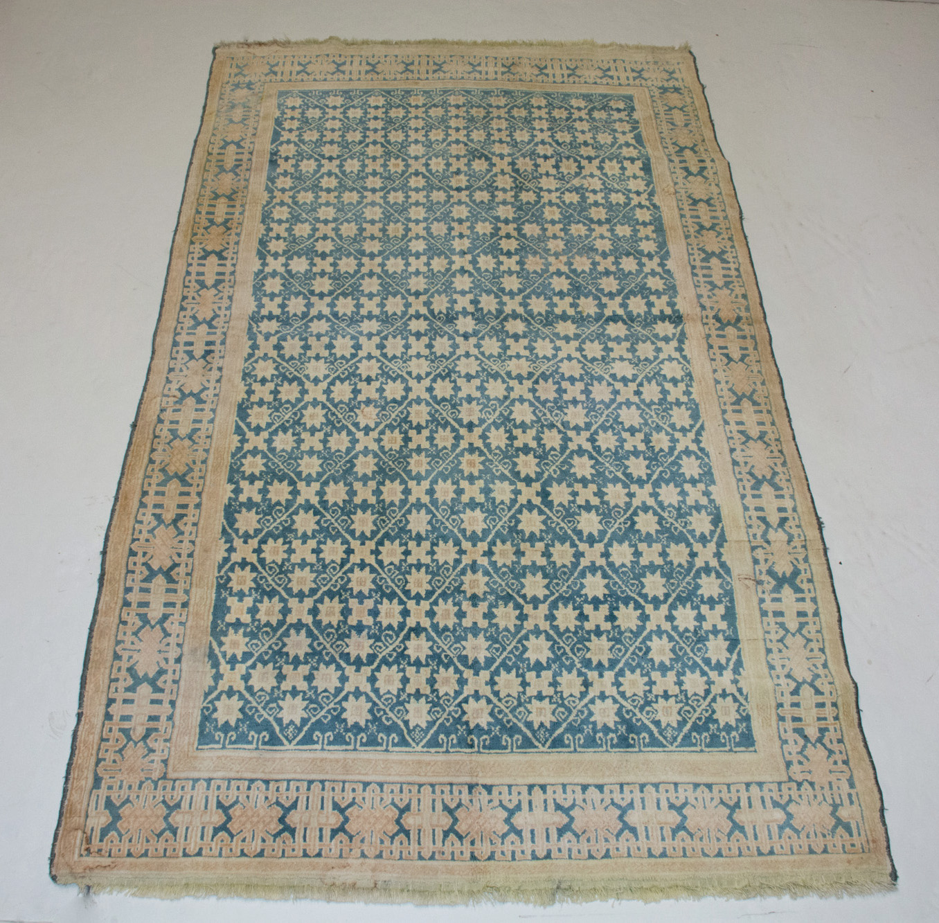 Lot image - Cotton Agra Carpet