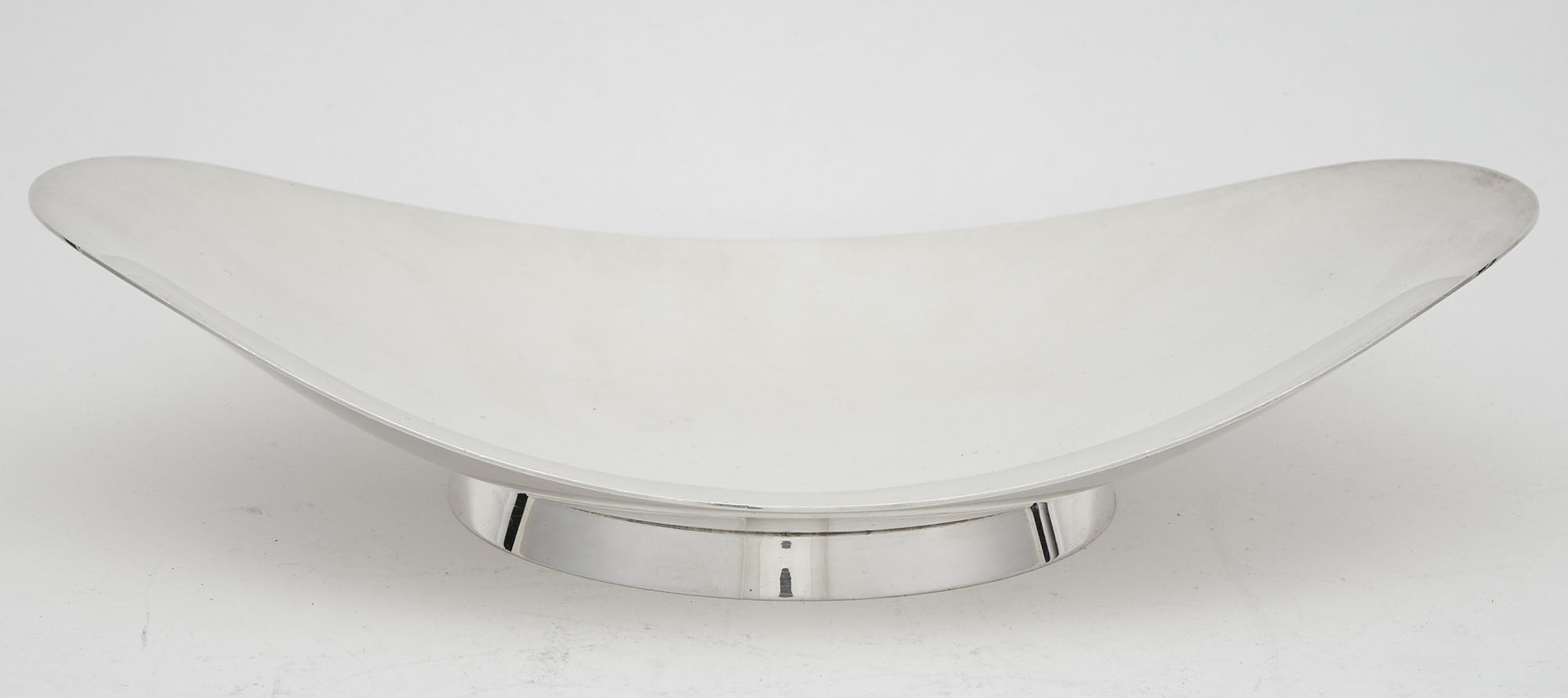 Lot image - Tiffany & Co. Sterling Silver Centerpiece Bowl