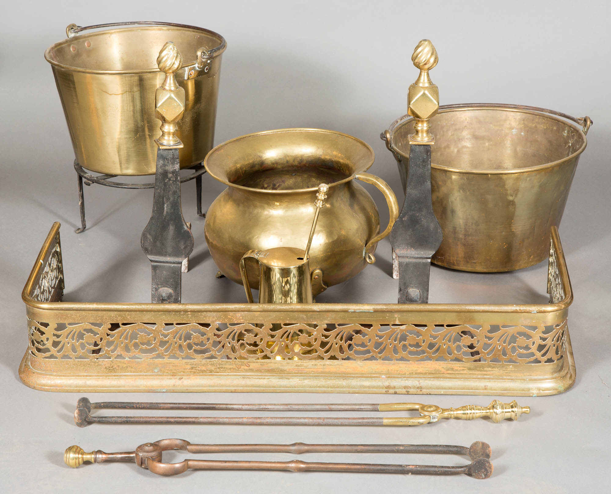 Lot image - Group of Fireplace Equipment