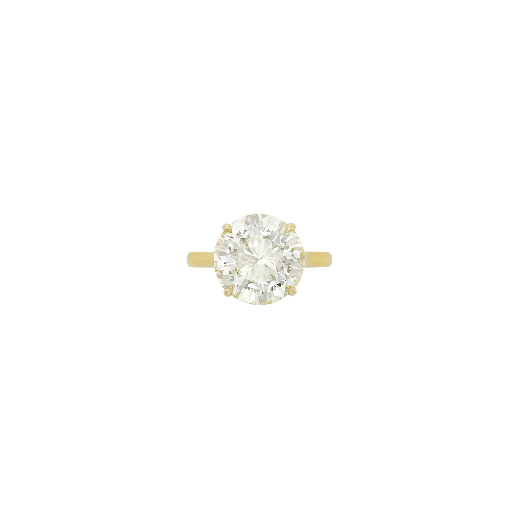 Lot image - Gold and Diamond Ring