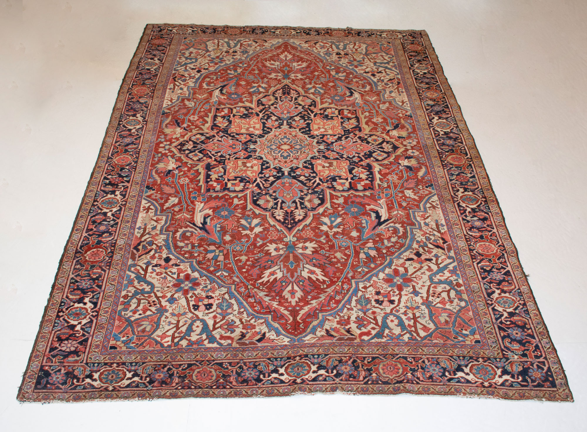 Lot image - Heriz Carpet