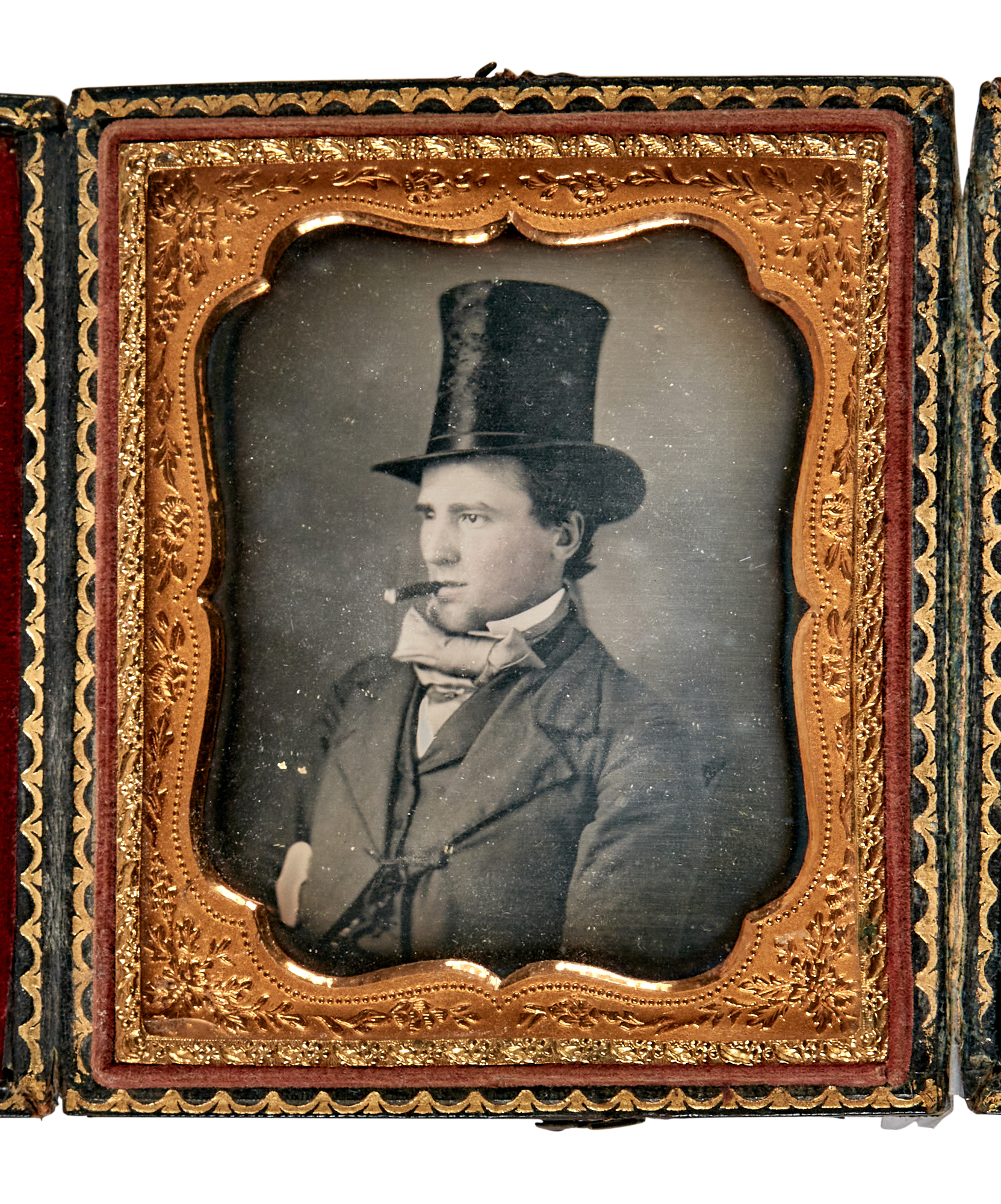 Lot image - [DAGUERREOTYPE-PORTRAIT]  Three daguerreotypes of elegant gentlemen.